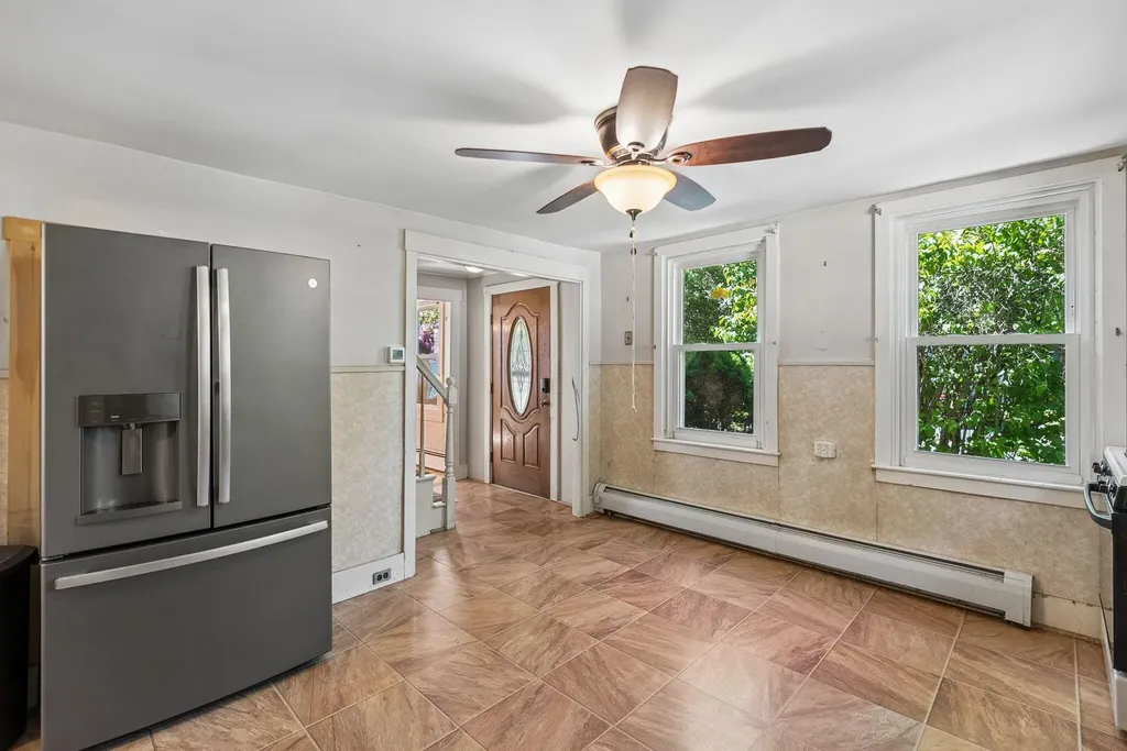 155 Spring Street Gardiner ME 04345