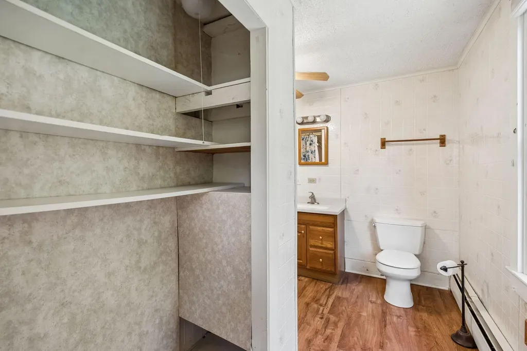 155 Spring Street Gardiner ME 04345