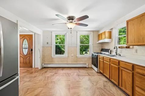 155 Spring Street Gardiner ME 04345