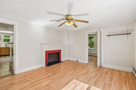 155 Spring Street Gardiner ME 04345