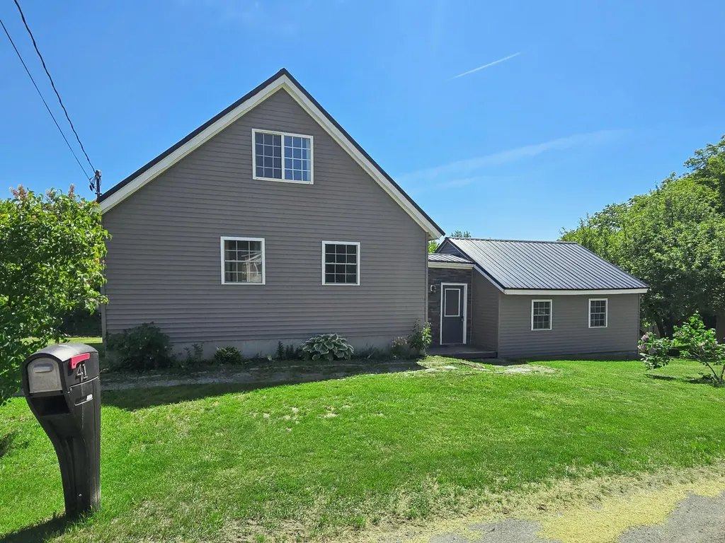 41 Whitten Road Burnham ME 04922