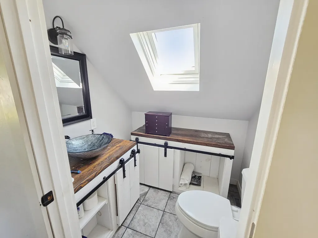 41 Whitten Road Burnham ME 04922