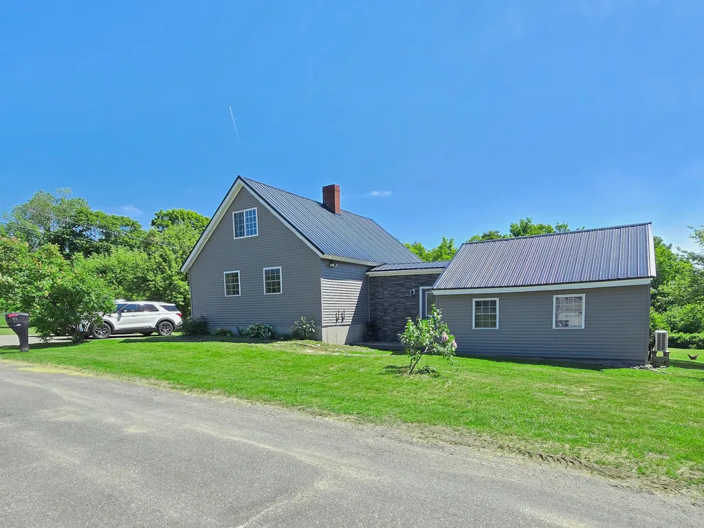 41 Whitten Road Burnham ME 04922