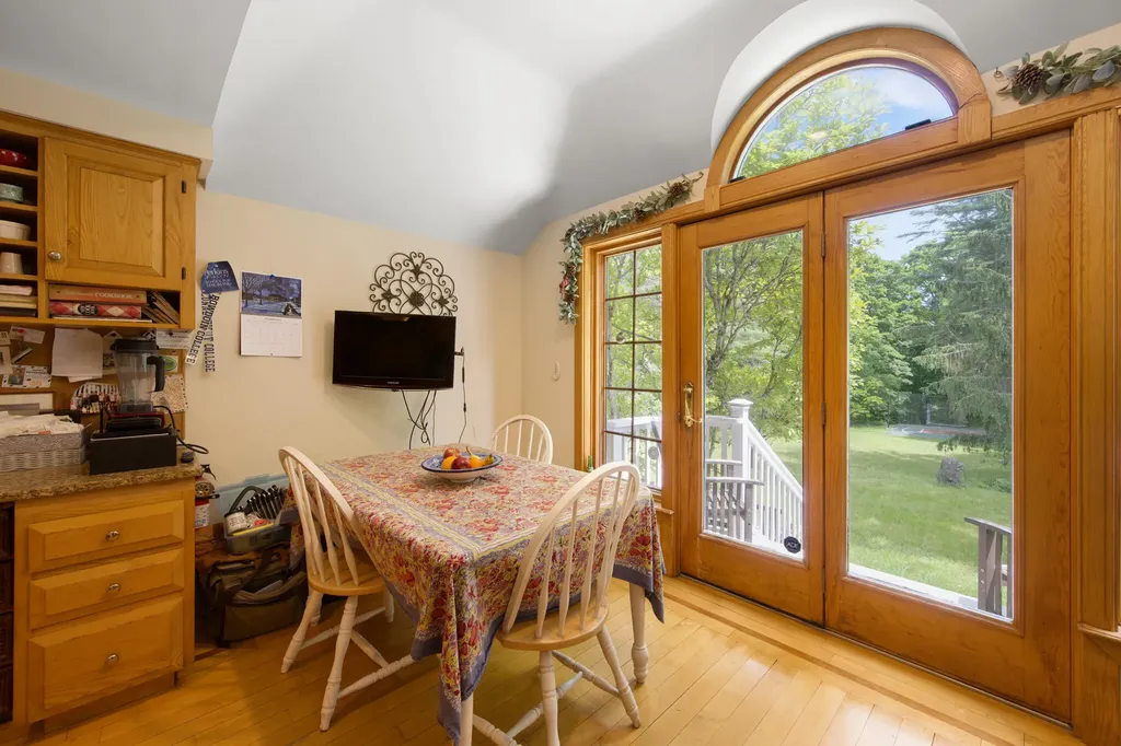114 Main Street Orono ME 04473