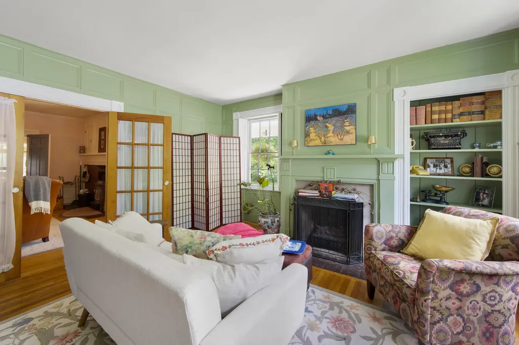 114 Main Street Orono ME 04473