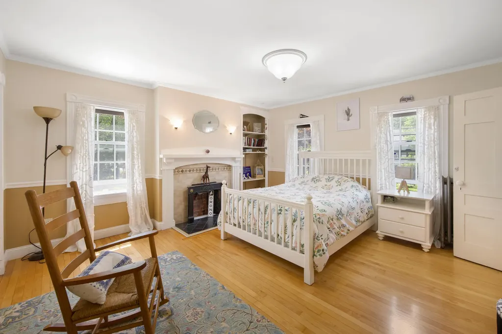 114 Main Street Orono ME 04473
