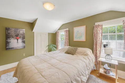 114 Main Street Orono ME 04473
