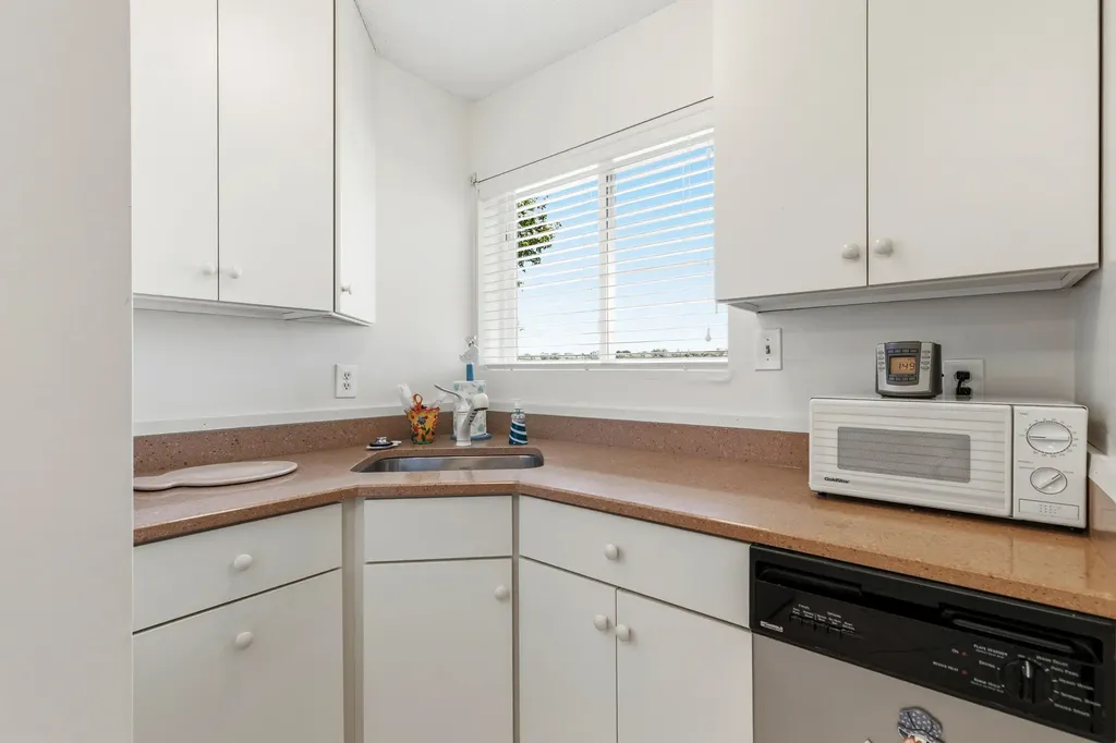 18 Ocean Street South Portland ME 04106