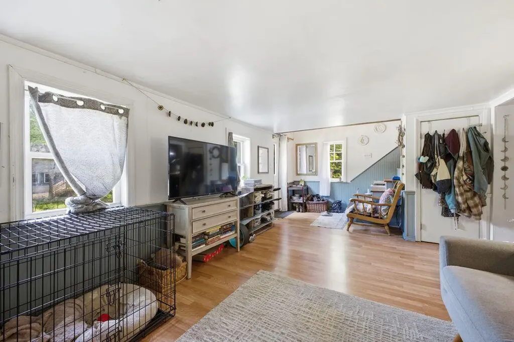 239 N Raymond Road Gray ME 04039