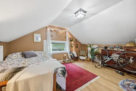 239 N Raymond Road Gray ME 04039
