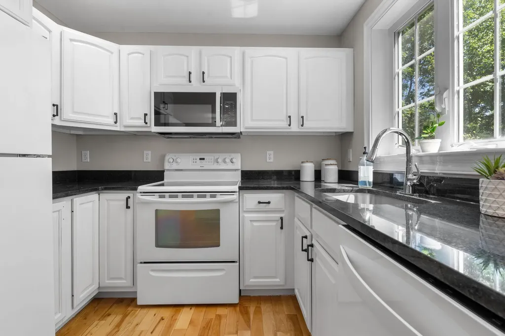 102 Mount Hope Road Sanford ME 04073