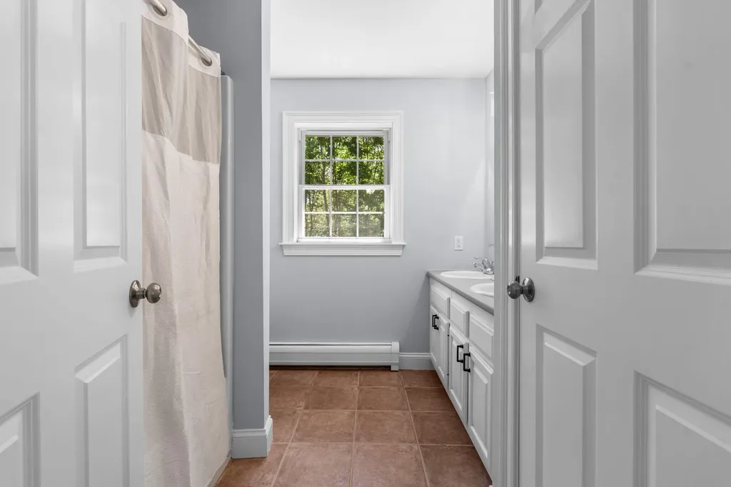 102 Mount Hope Road Sanford ME 04073