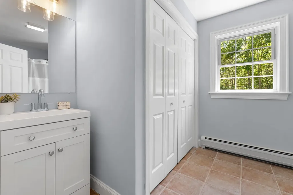 102 Mount Hope Road Sanford ME 04073