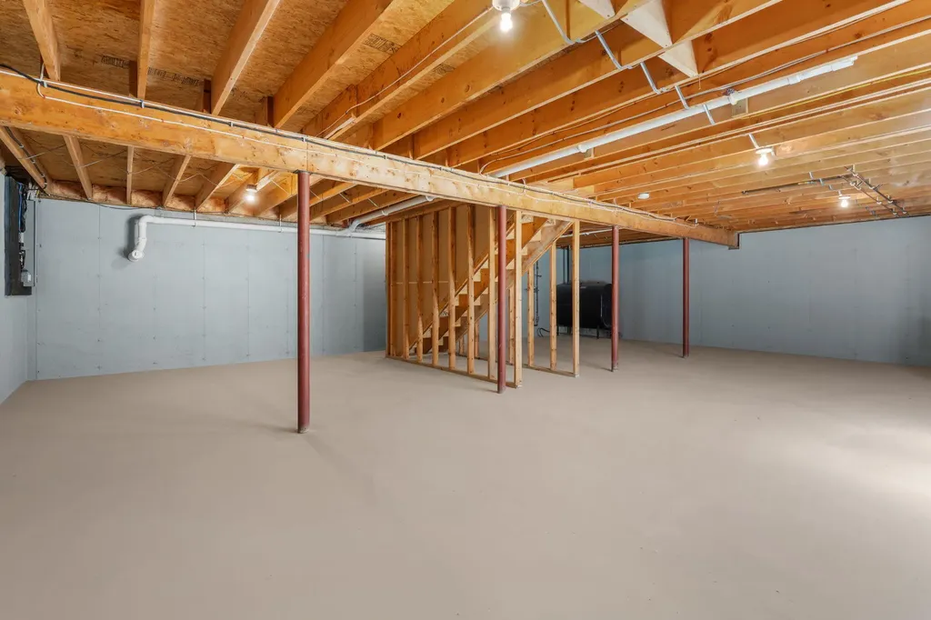 102 Mount Hope Road Sanford ME 04073