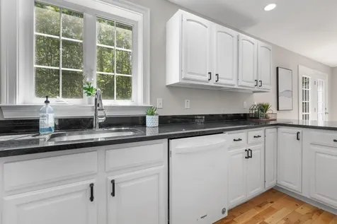 102 Mount Hope Road Sanford ME 04073