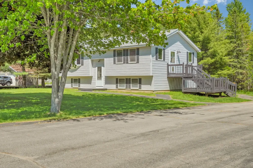 567 York Road Hermon ME 04401