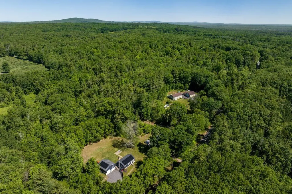 251 Valley Road North Berwick ME 03906