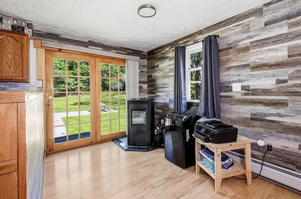 251 Valley Road North Berwick ME 03906