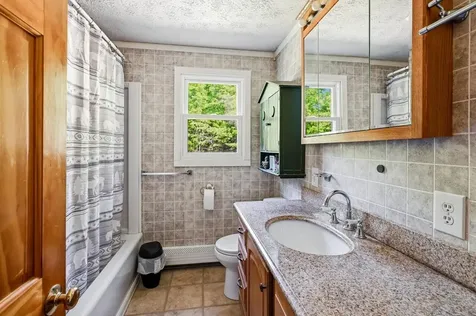 251 Valley Road North Berwick ME 03906