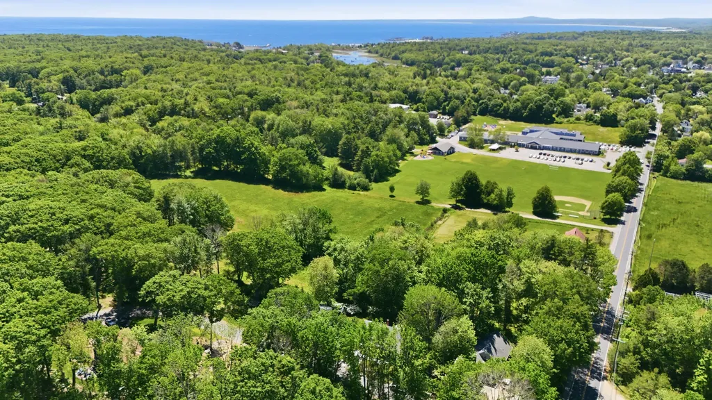 3 Magnolia Drive Kennebunkport ME 04046