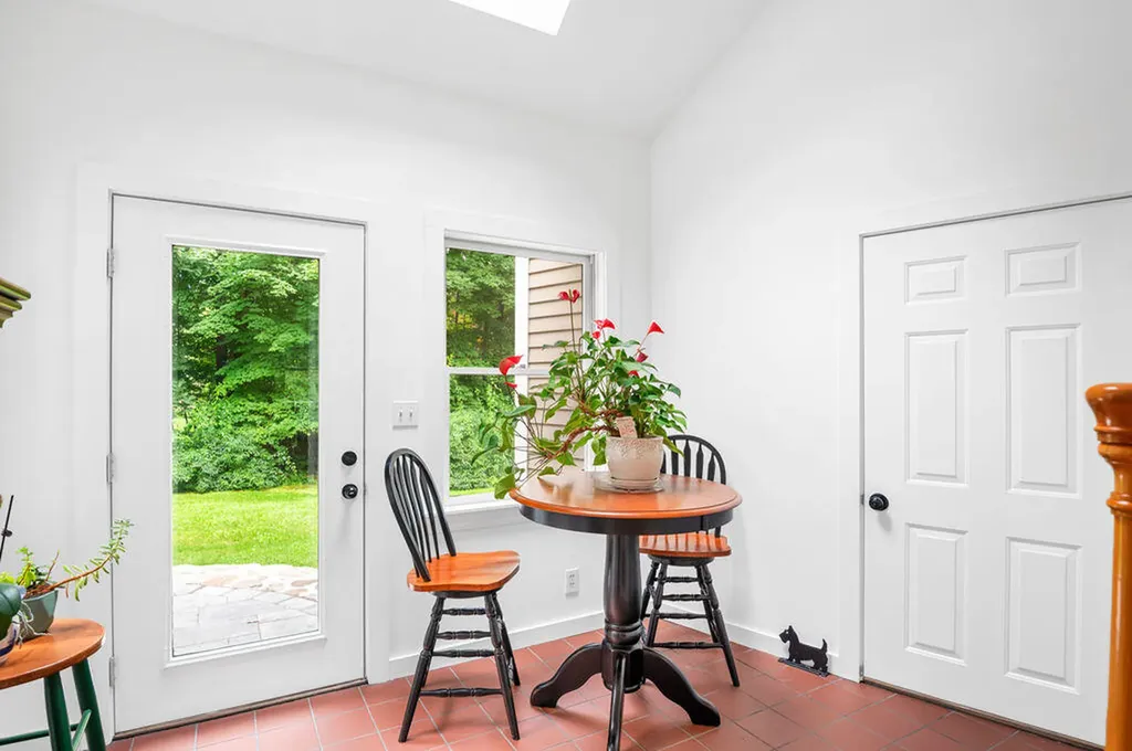 125 Jennie Lane Eliot ME 03903
