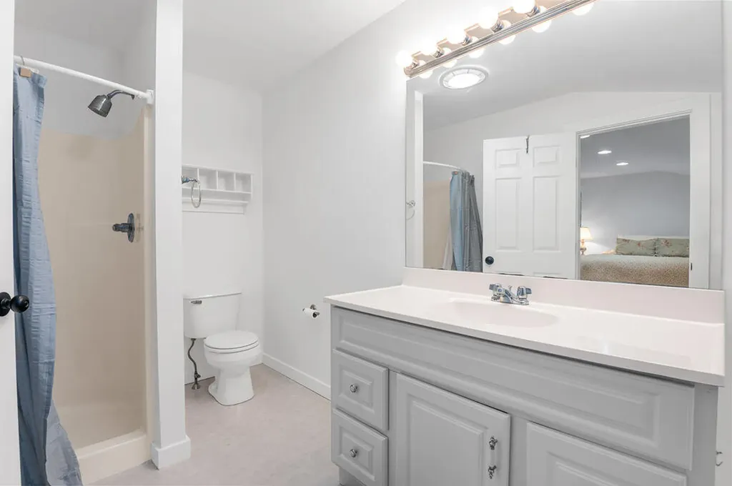125 Jennie Lane Eliot ME 03903