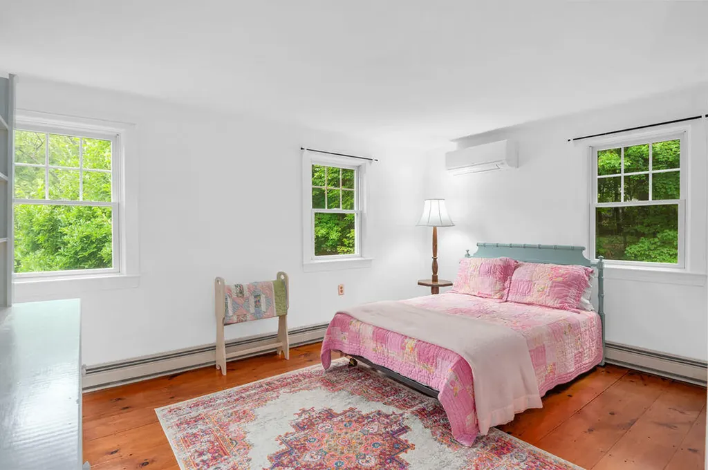 125 Jennie Lane Eliot ME 03903