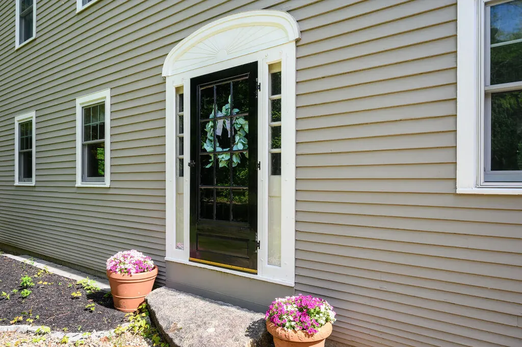 125 Jennie Lane Eliot ME 03903