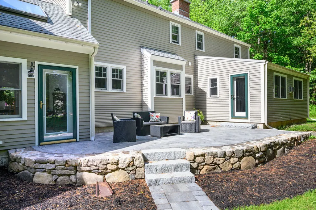 125 Jennie Lane Eliot ME 03903