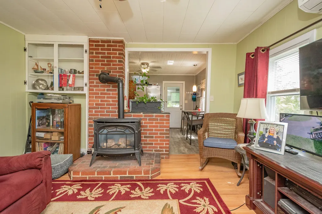 118 Summer Street Dover-foxcroft ME 04426