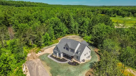 13 Winnwood Farm Way Falmouth ME 04105