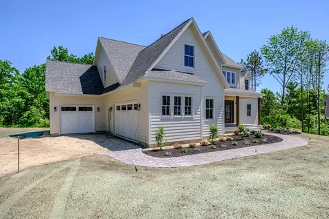 13 Winnwood Farm Way Falmouth ME 04105