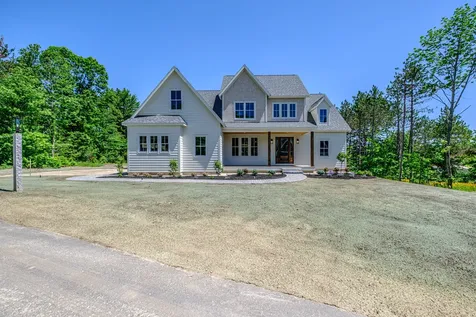 13 Winnwood Farm Way Falmouth ME 04105