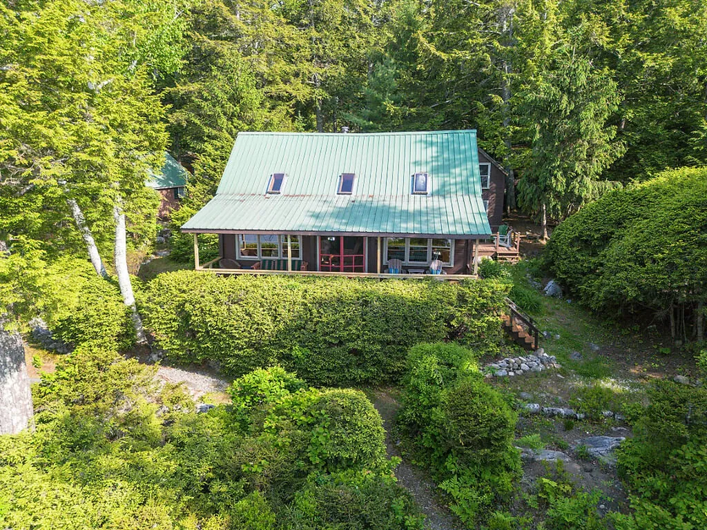 3 Hoyt Island Belgrade ME 04917