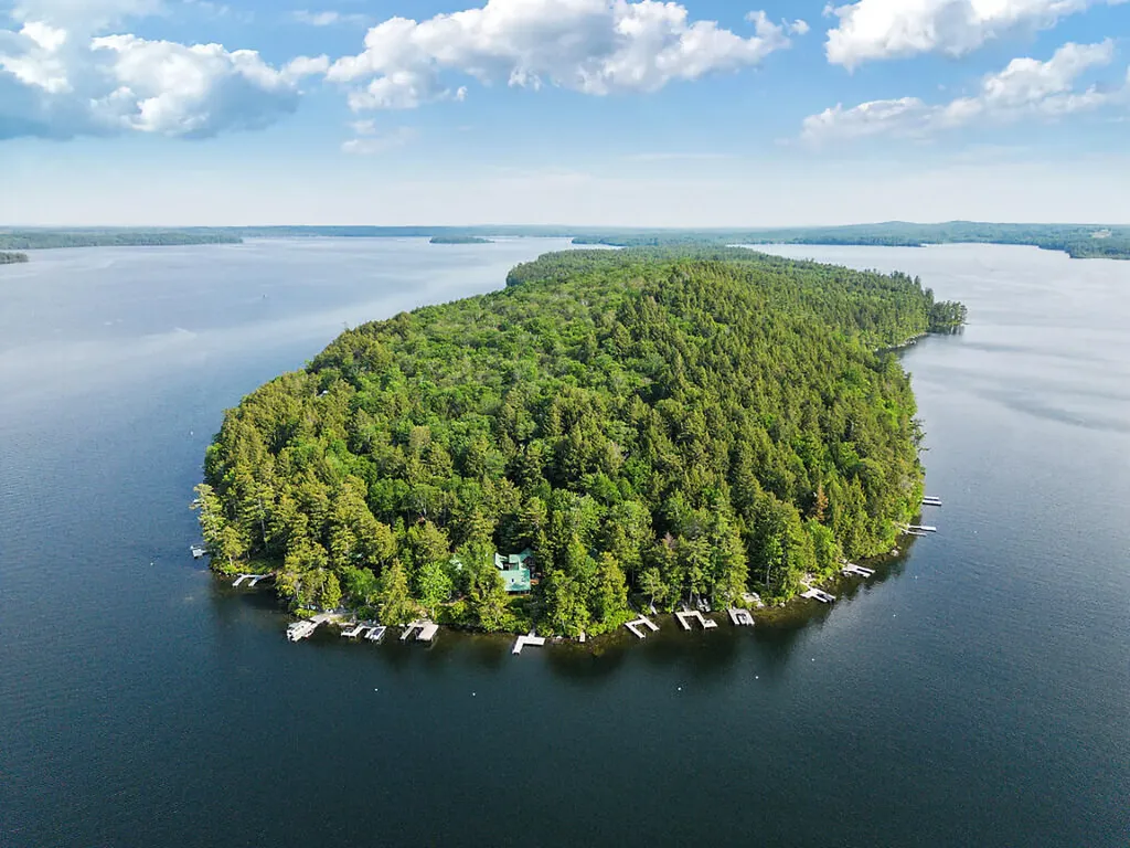 3 Hoyt Island Belgrade ME 04917