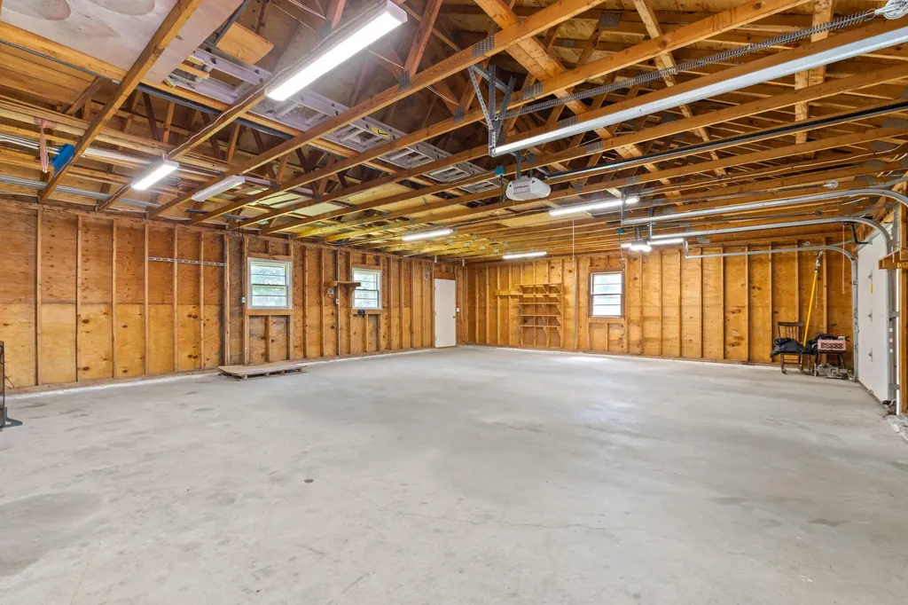 16 Deer Run Road North Yarmouth ME 04097