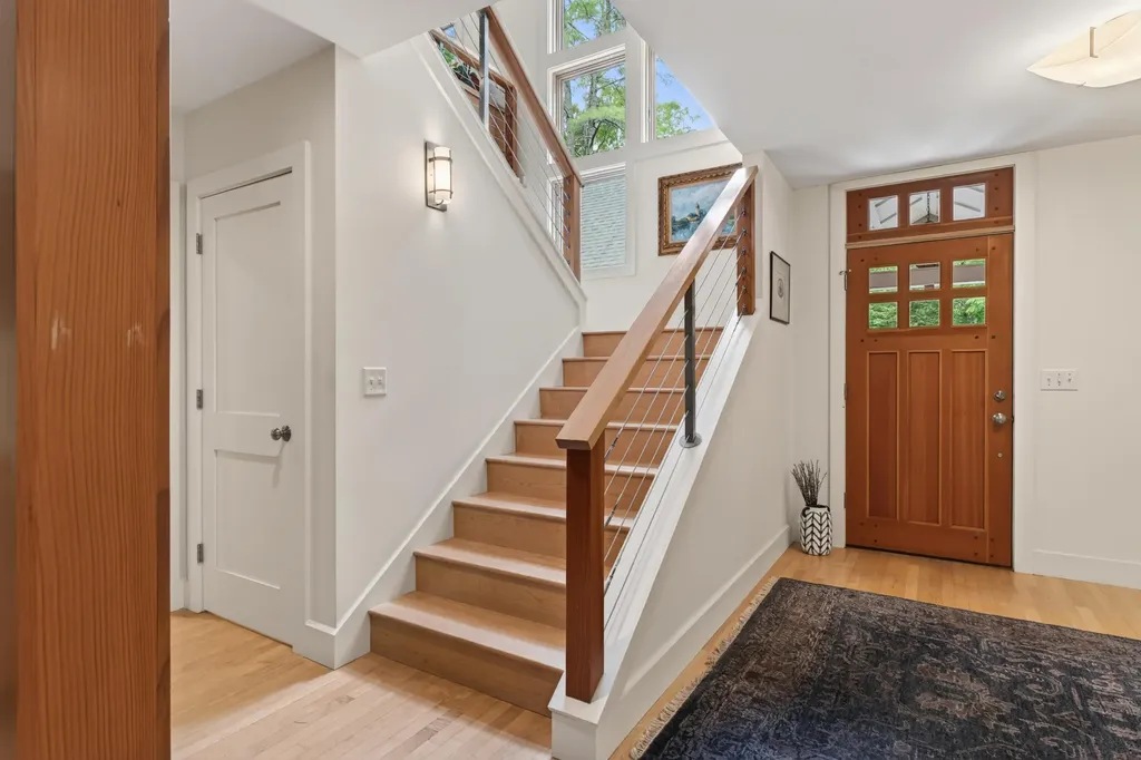76 Hunter Way Falmouth ME 04105
