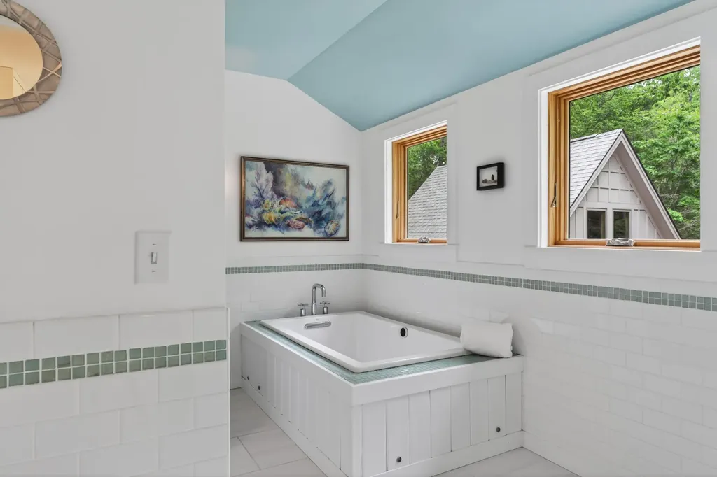 76 Hunter Way Falmouth ME 04105