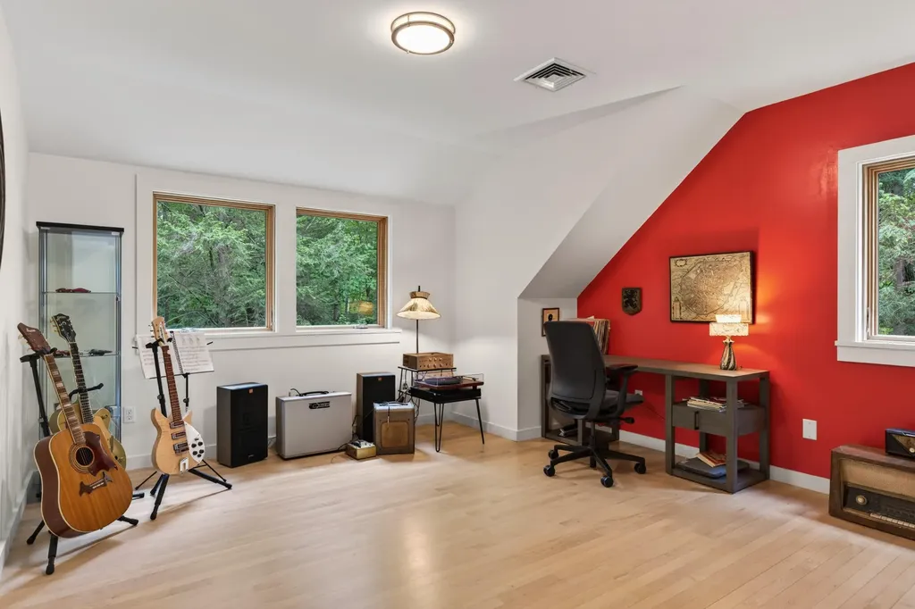 76 Hunter Way Falmouth ME 04105