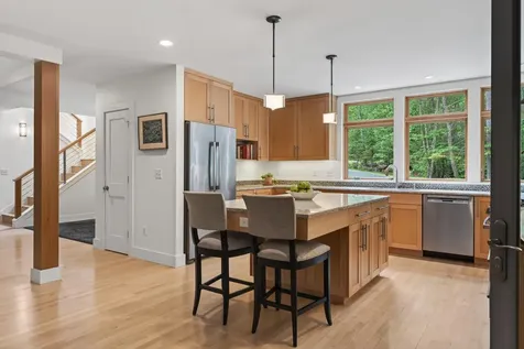 76 Hunter Way Falmouth ME 04105