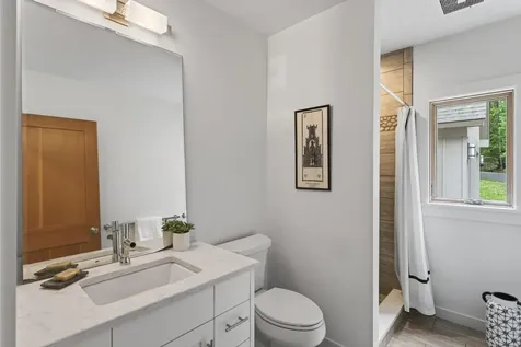 76 Hunter Way Falmouth ME 04105