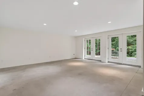 76 Hunter Way Falmouth ME 04105