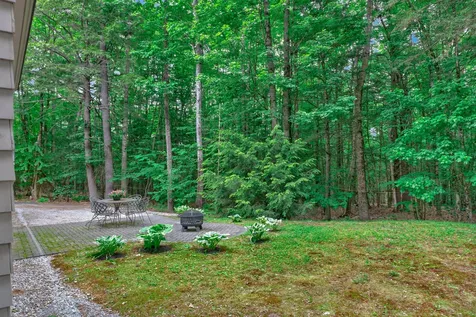 76 Hunter Way Falmouth ME 04105