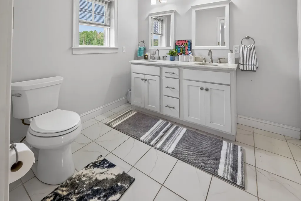 94 Gorham Road Scarborough ME 04074