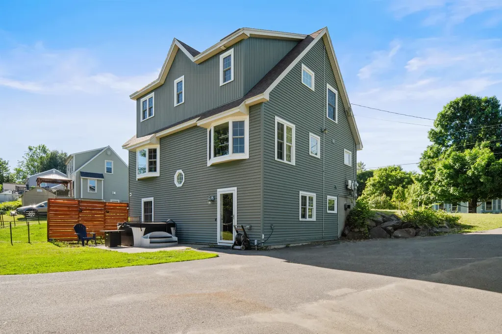 7 Locust Lane South Berwick ME 03908
