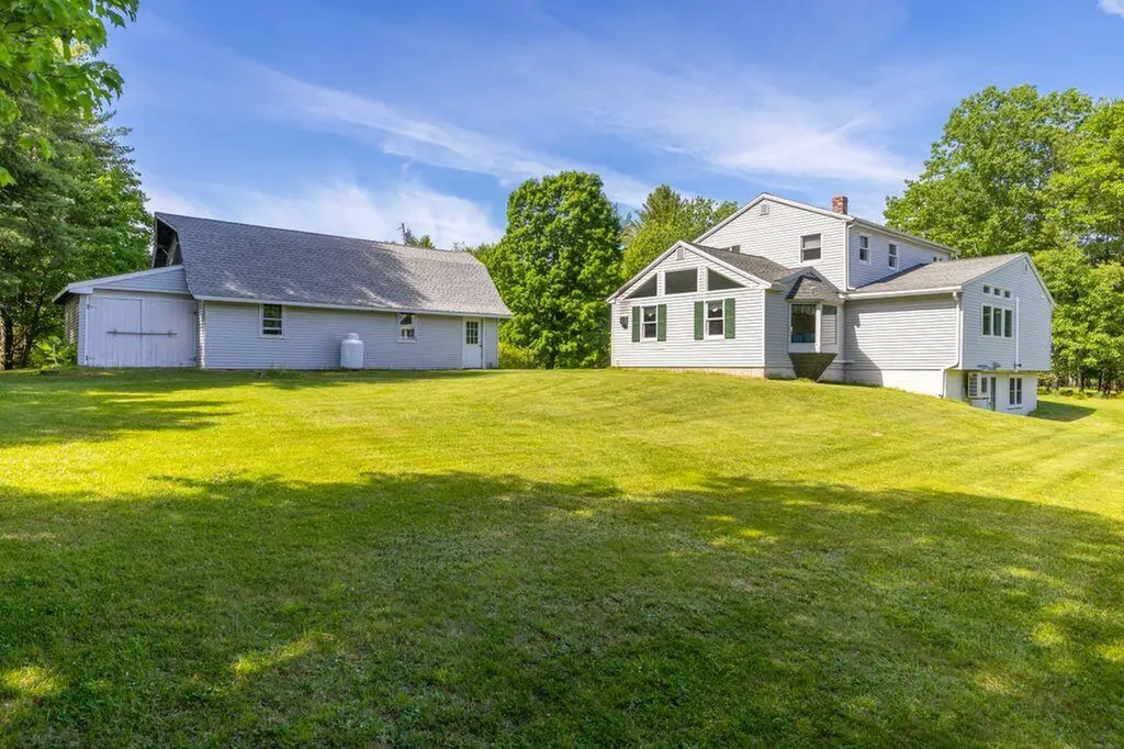 33 Mclellan Road Gorham ME 04038
