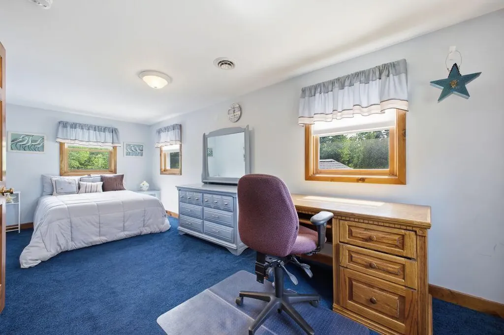 33 Mclellan Road Gorham ME 04038