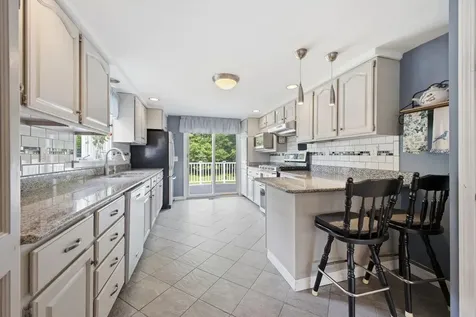 33 Mclellan Road Gorham ME 04038