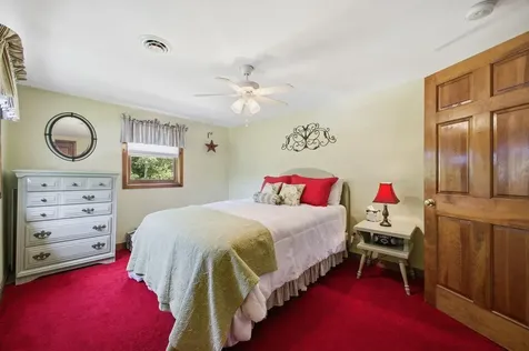 33 Mclellan Road Gorham ME 04038