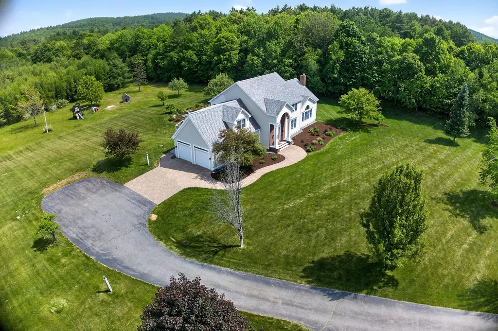 339 Gorden Road Readfield ME 04355
